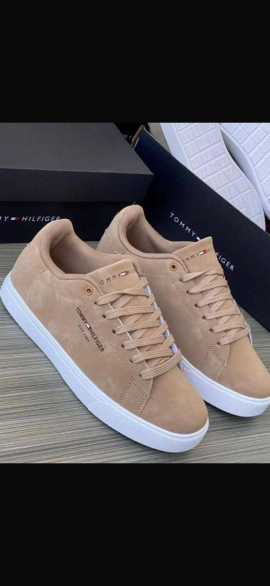 Baskets en daim élégantes