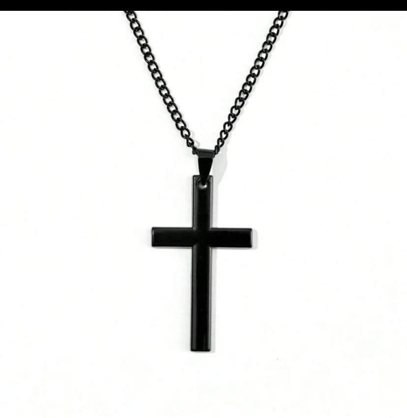 Chaîne à pendentif croix