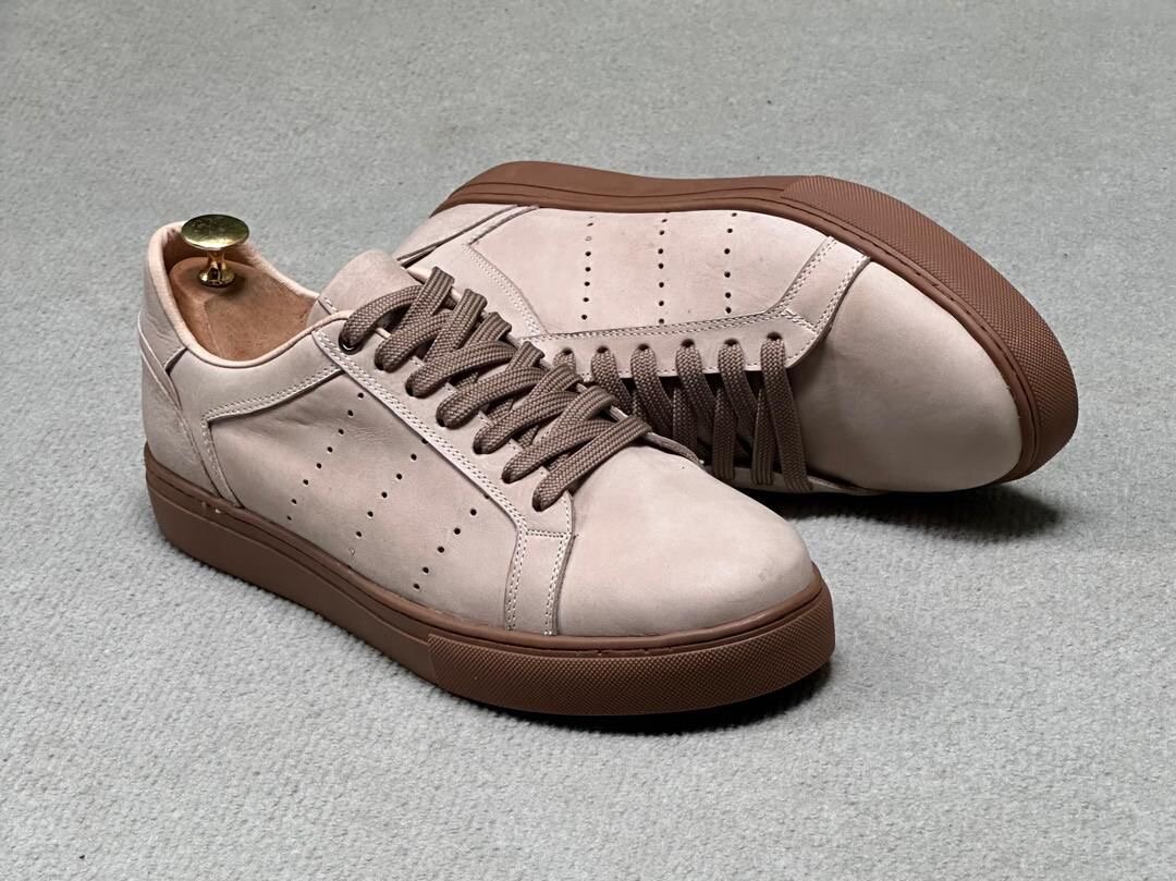 Sneakers en cuir style urbain