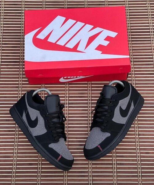 Nike Jordan 1