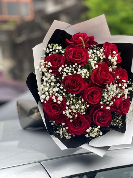 Bouquet de Roses Rouges Éclatantes