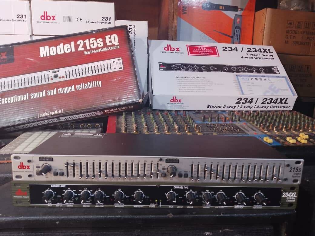 dbx 215s EQ Audio Equalizer