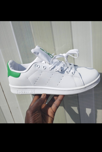 Chaussures blanches sport