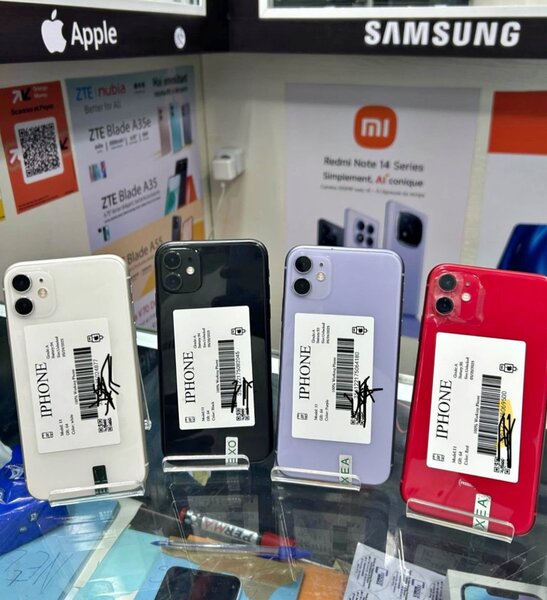 iPhone 11 quasi neuf 64/128gb