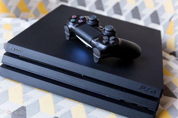 PS4 pro with one controller n 5games