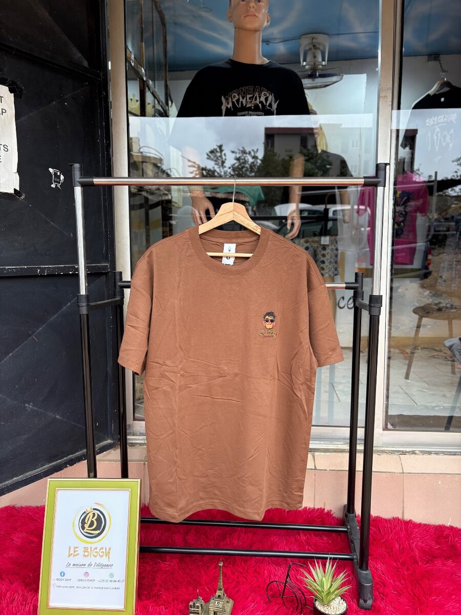 T-shirt marron motif urbain