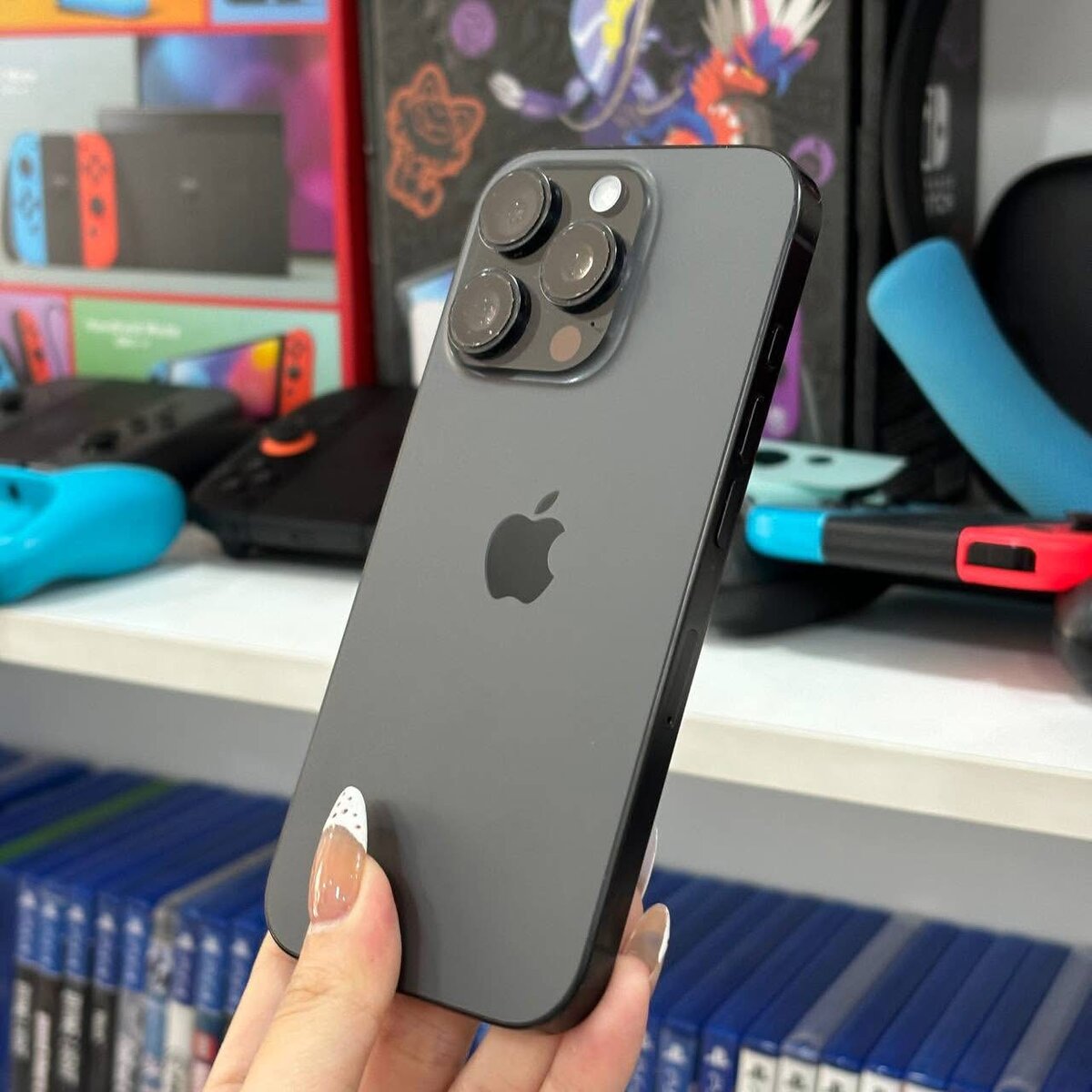 iPhone 16 Pro 256 Go Noir