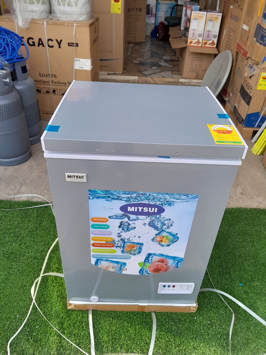 MITSUI DURABLE CHEST FREEZER 93 LITRES