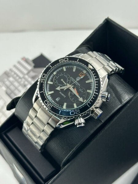 Montre Chronographe Homme Élegante