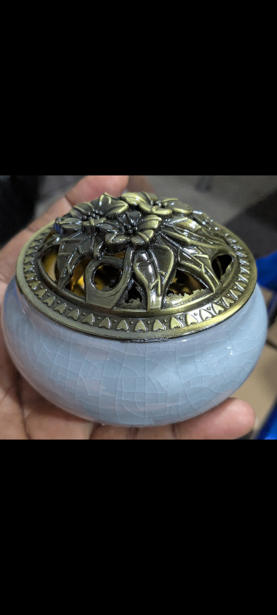 Brûleur d'encens en céramique