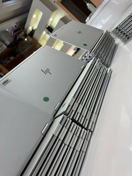 *HP ELITEBOOK 1030 G2*