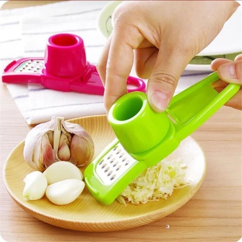 Garlic blender