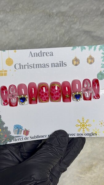 Ongles Pressés Noël Rouges