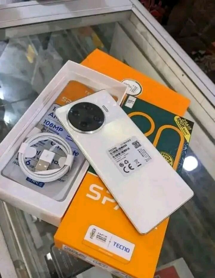 Tecno Spark 20 Pro+