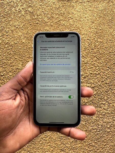 IPHONE XR PROPRE