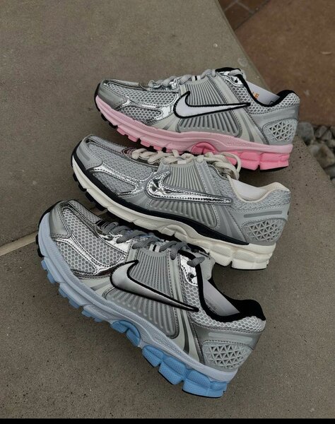 Baskets de sport colorées