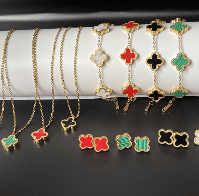 Necklace and earrings jewelry