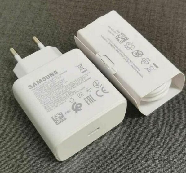 Chargeur type C Original 45 w