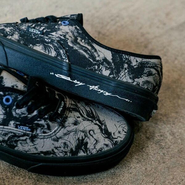 VANS GOTHIC