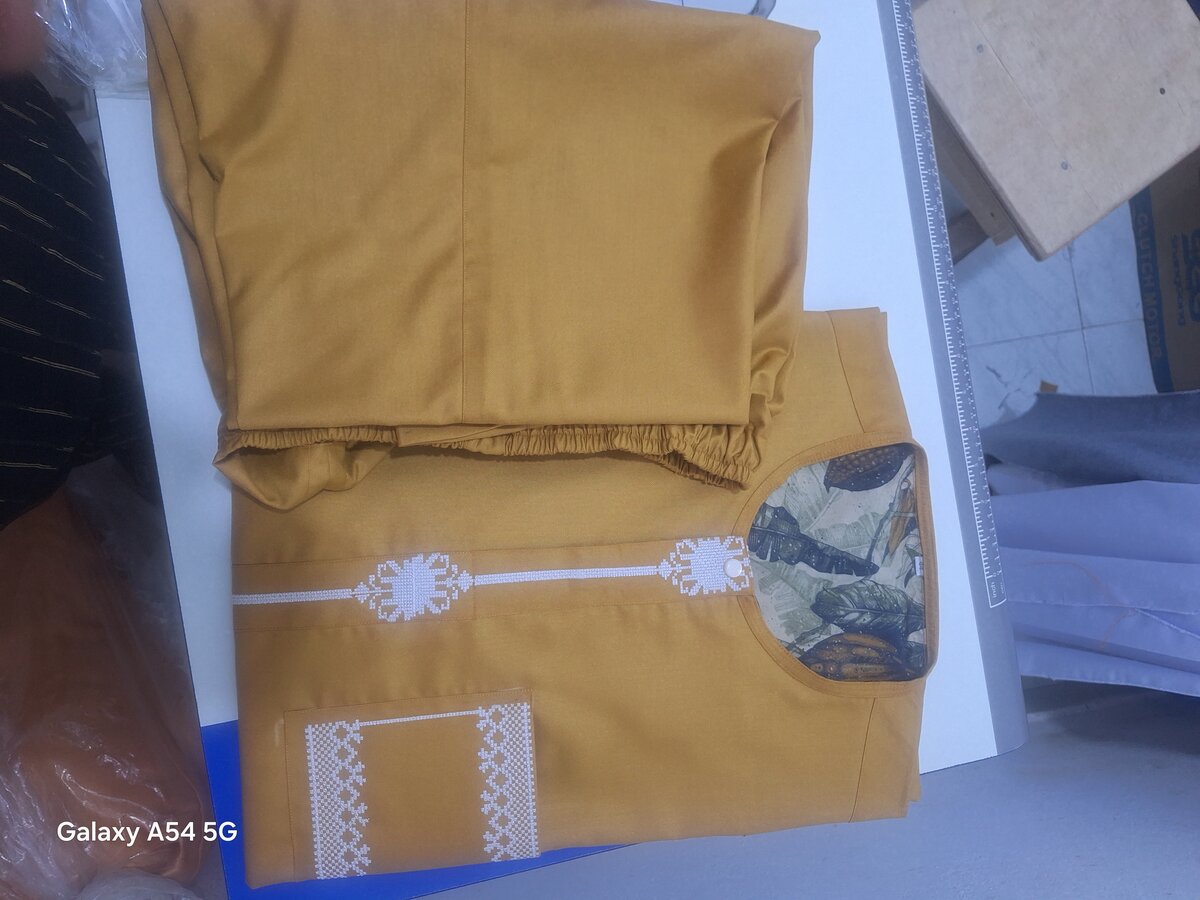 Chemise homme brodée