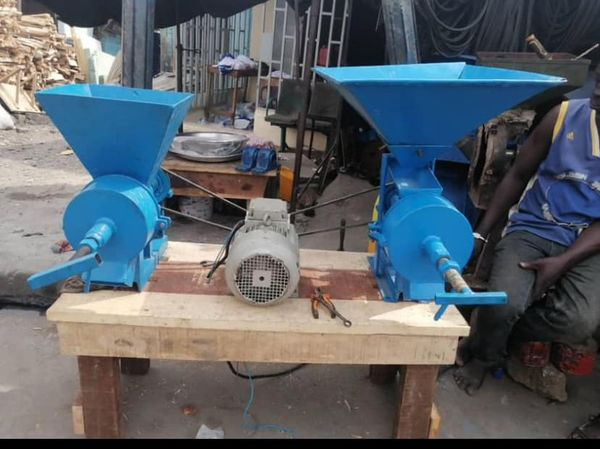 broyeuses de condiments en moteur essence comme en courant