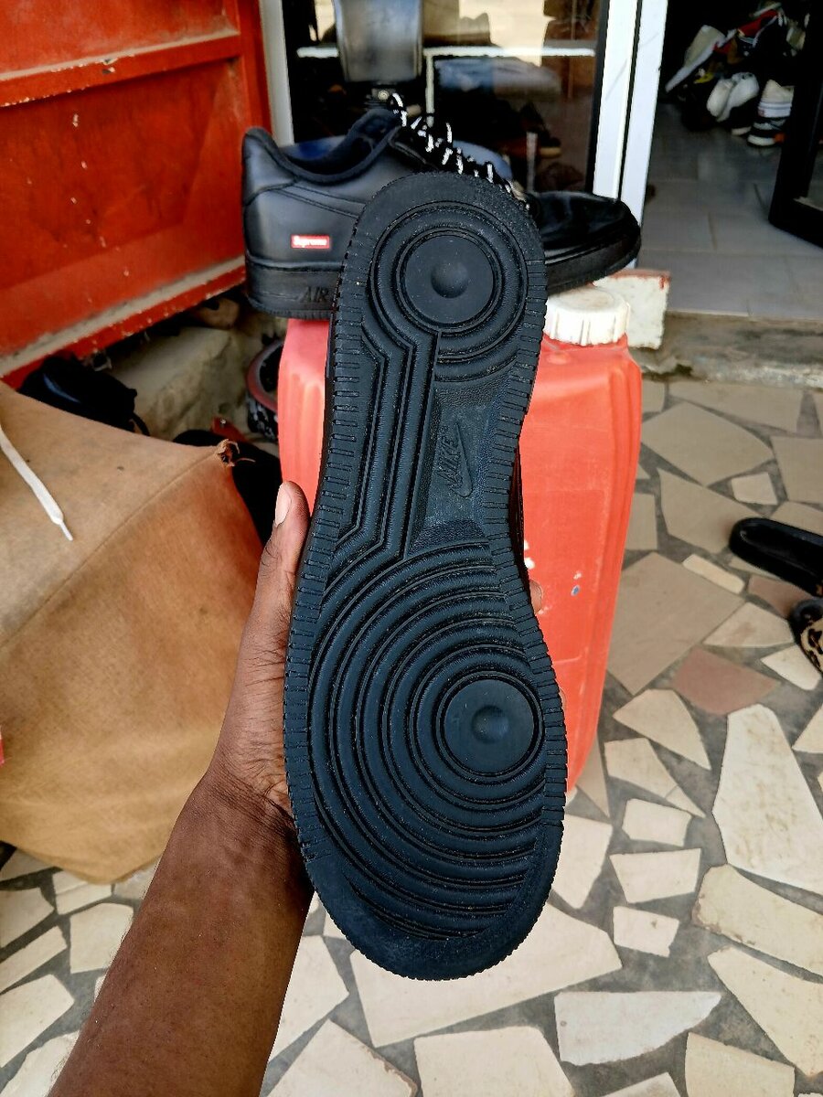 Nike air force supreme