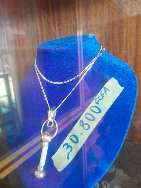 Collier pendentif argent élégant