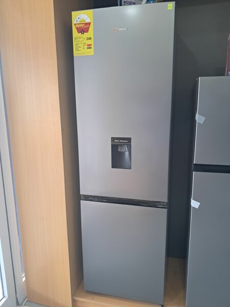 Hisense 264 litre fridge with Dispenser bottom freezer