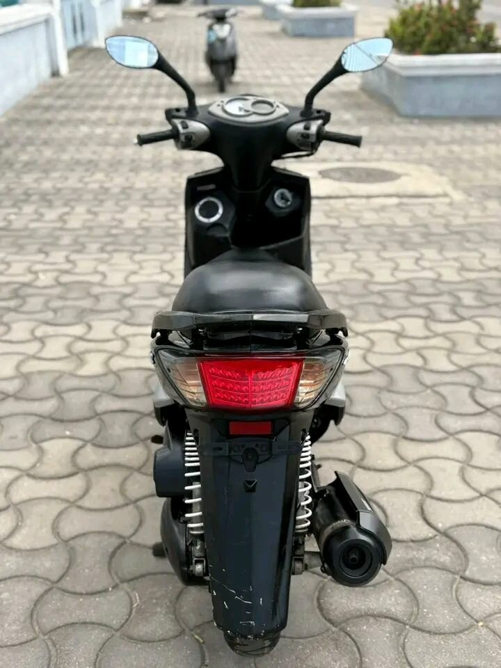 Scooter électrique moderne