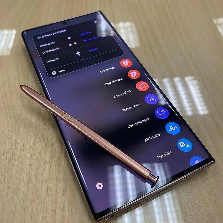Samsung Galaxy Z Fold6 avec S Pen