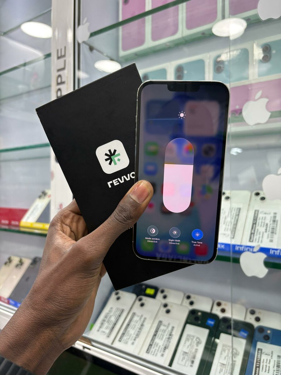 Disponible 13 Pro Max 128go av