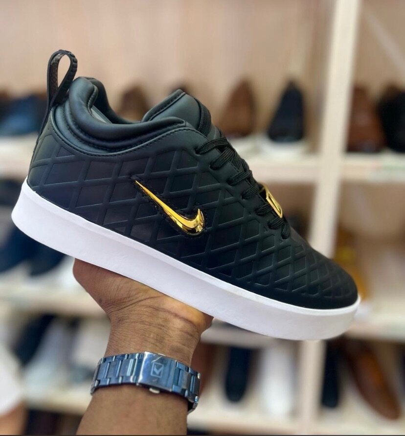 Nike disponible pour les hommes