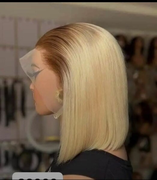 Perruque Bob Lace Front Blonde