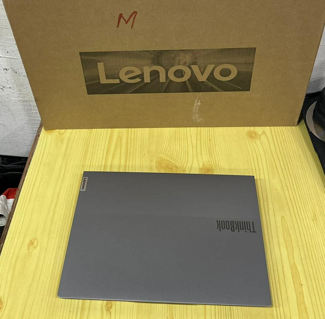 Lenovo Thinkbook 14 G6 core i7 13th Gen neuf dans carton