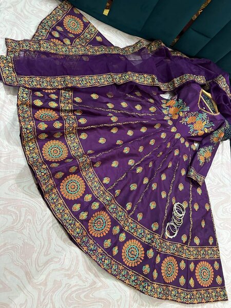 Khatan silk maxi + organza duppta 2 pc .dc free