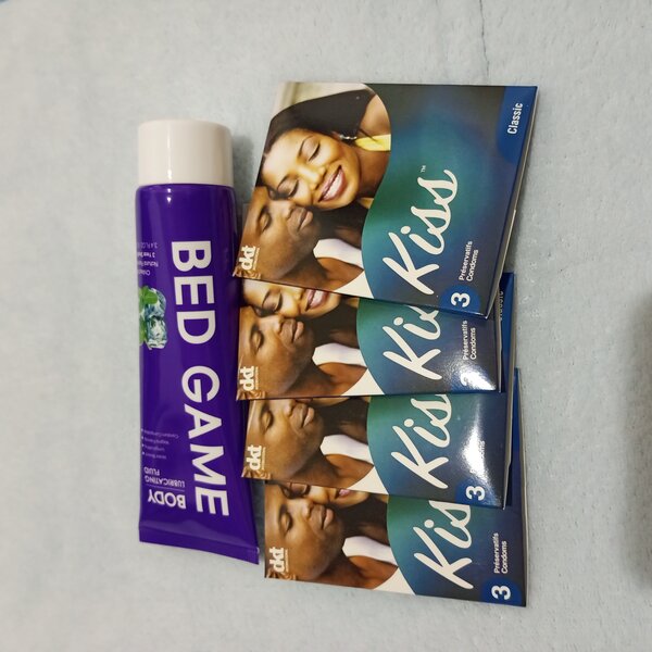 Lubrifiant + Préservatifs