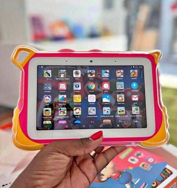 Tablette enfant avec housse de protection