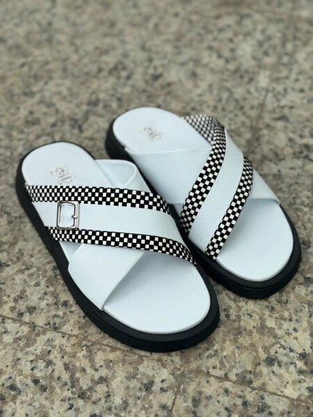 Sandales croisées élégantes