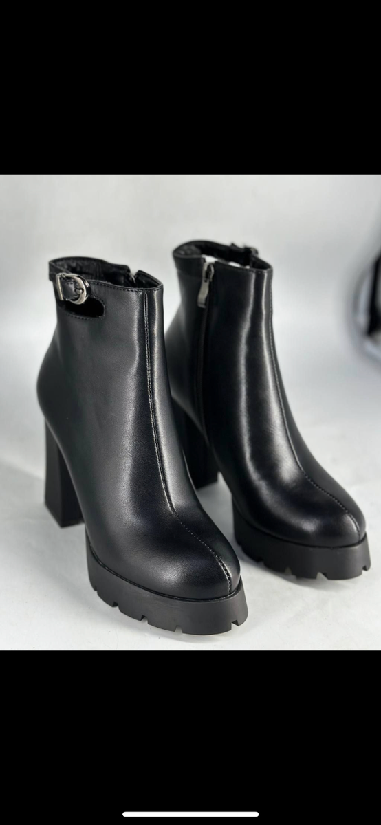 Полусапоги на высоких каблуках