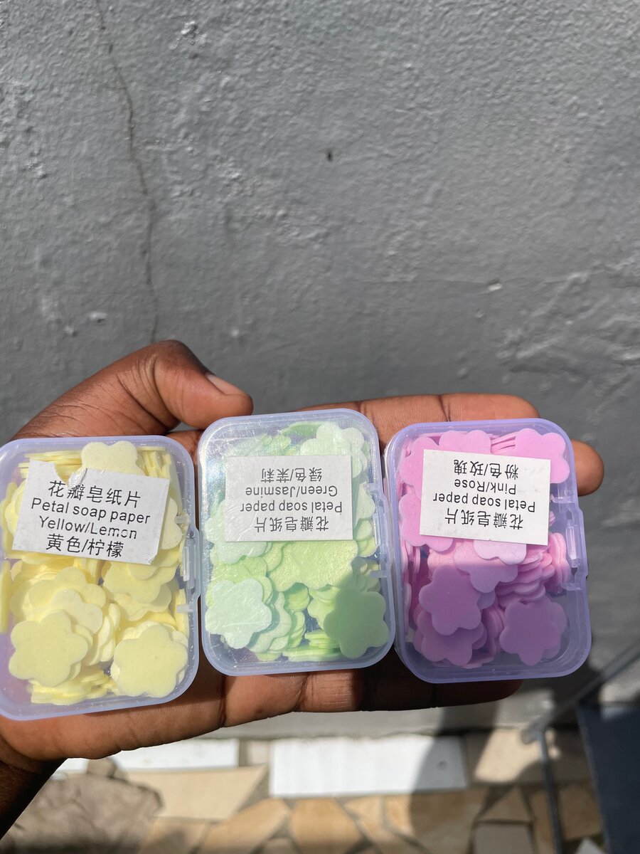 Pétales de Savon Colorés Voyage