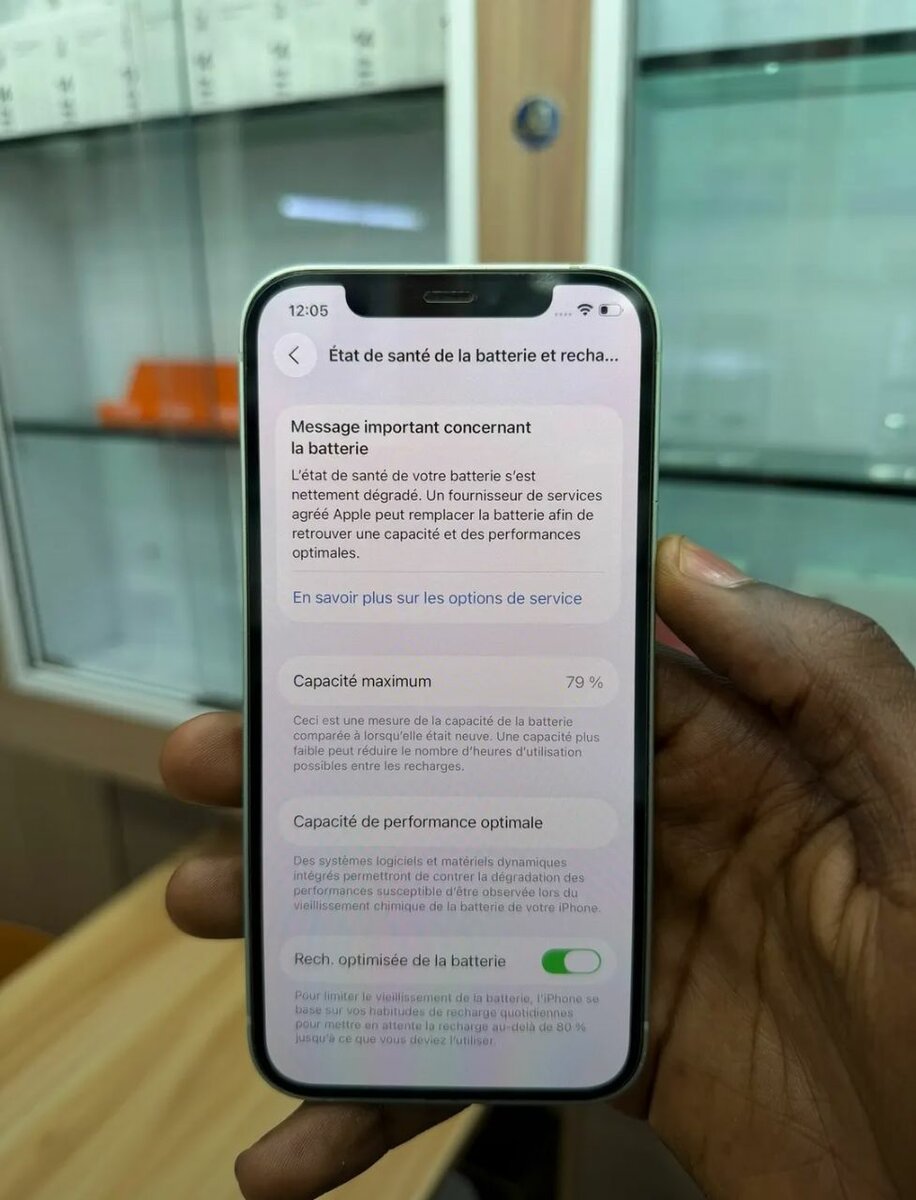 iPhone 12 simple