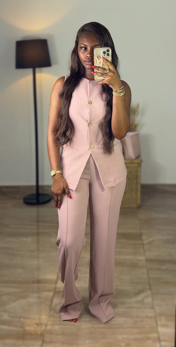 Ensemble tailleur femme élégant