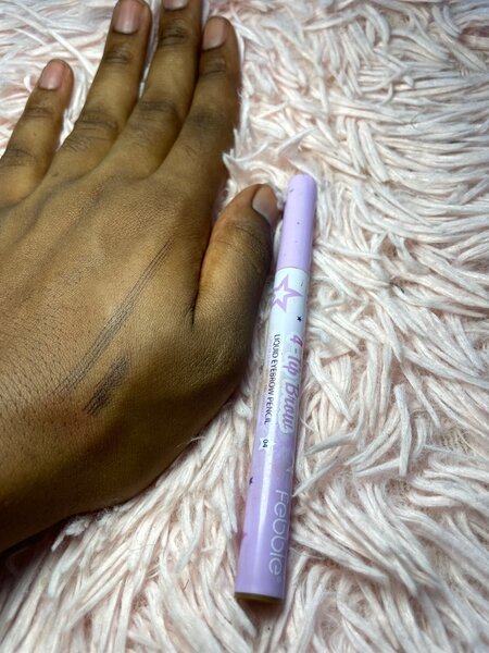 Crayon de sourcils