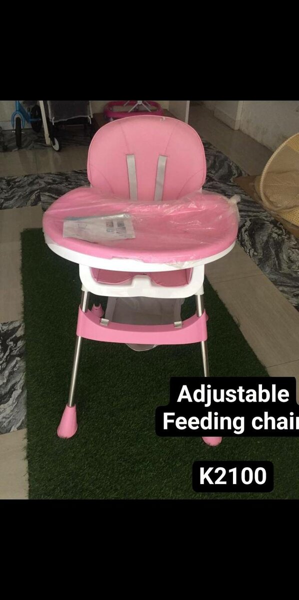 Feeding chair pink