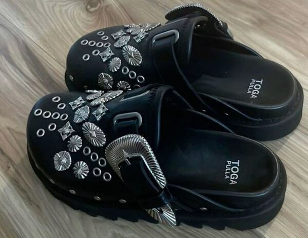 Mules Noires Toga Pulla