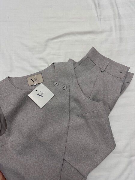 Брючный костюм