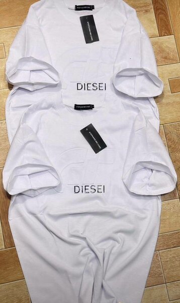 T-shirt blanche stylée