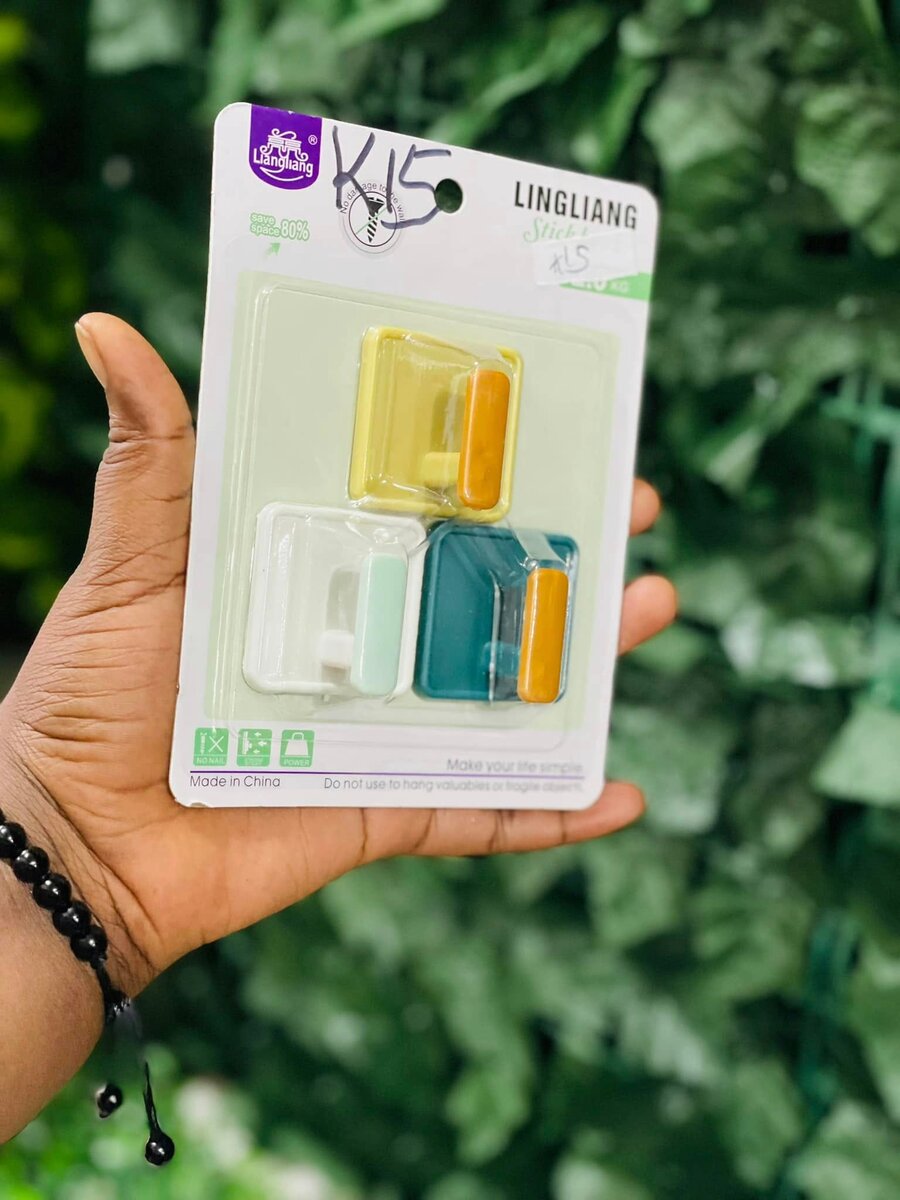  Fancy Adhesive hooks 