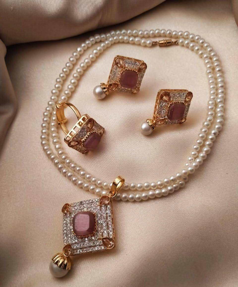 Ladies wedding set Necklace and earrings