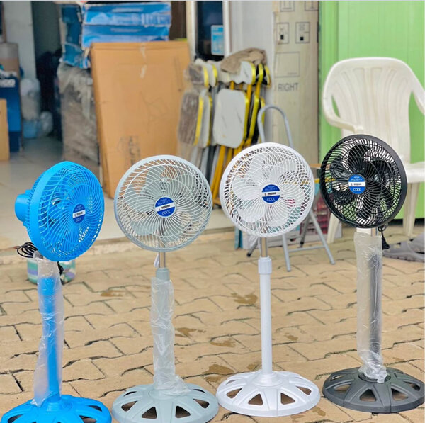 Ventilateur sur pied réglable